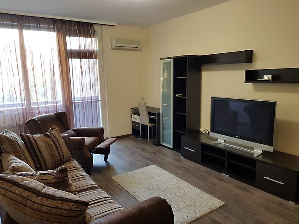 Kiadó lakás Szeged, Belváros 1. kép