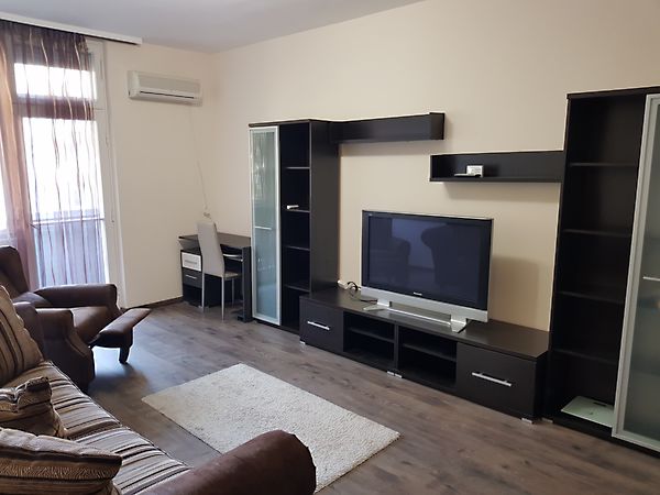 Kiadó lakás Szeged, Belváros 2. kép