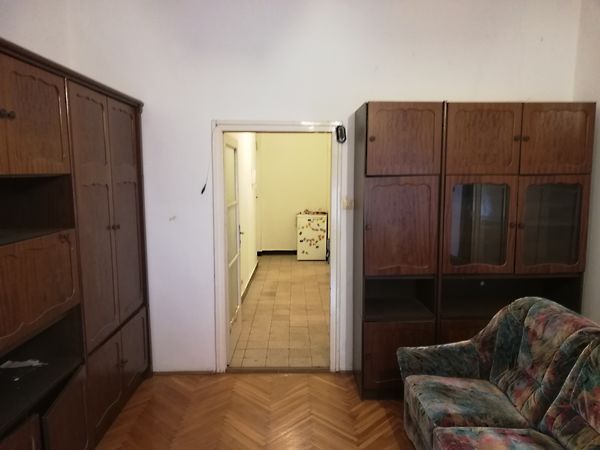 Eladó lakás Szeged, Belváros 2. kép