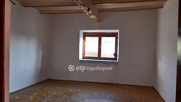 Eladó ház Jászladány 1. kép