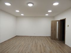 Kiadó lakás Miskolc, Belváros 2. kép