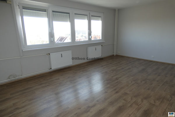 Kiadó lakás Szolnok, Belváros 1. kép
