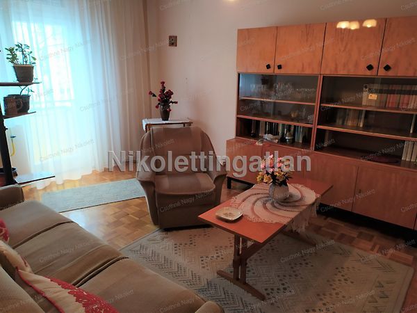 Eladó lakás Debrecen 1. kép