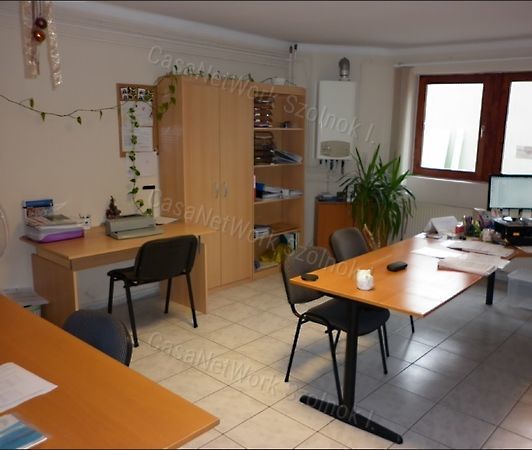 Kiadó lakás Szolnok, Belváros 12. kép