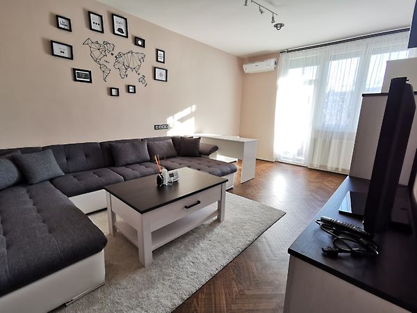 Kiadó lakás Szeged, Belváros 2. kép