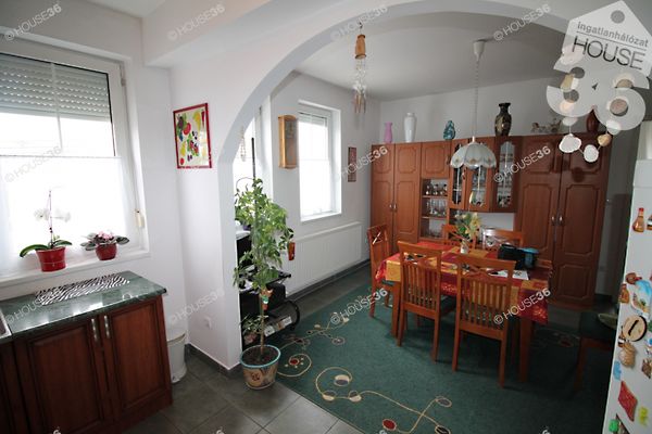 Eladó lakás Kecskemét 3. kép