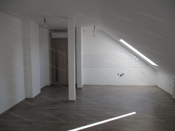Eladó lakás Szolnok, Belváros 2. kép