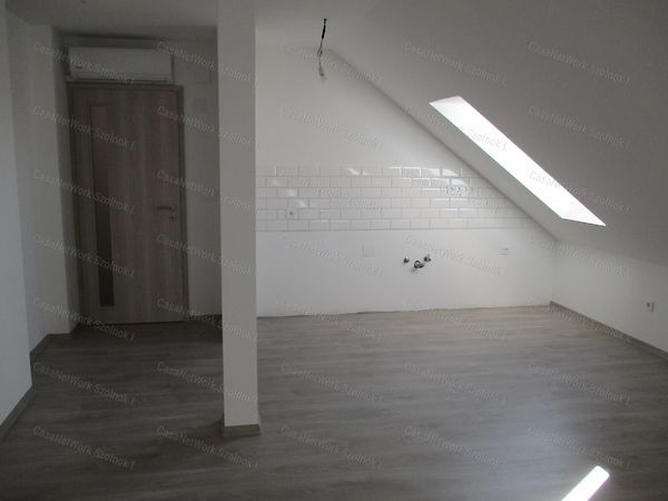 Eladó lakás Szolnok, Belváros 7. kép