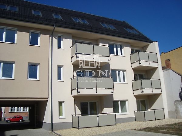 Kiadó lakás Szombathely 1. kép