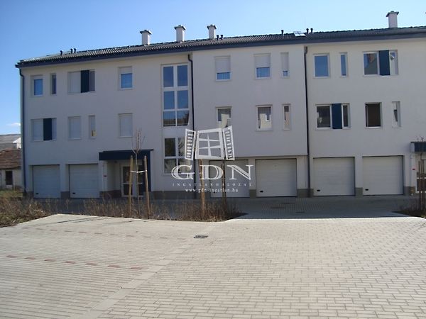 Kiadó lakás Szombathely 3. kép