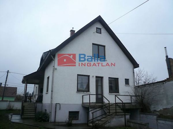 Eladó ház Hatvan 1. kép
