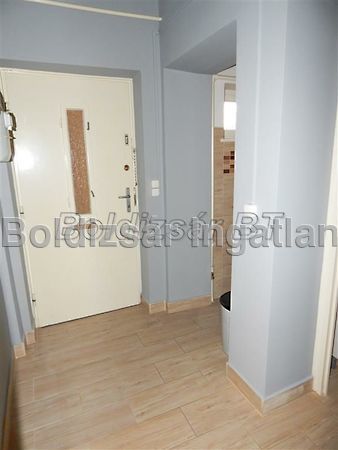 Kiadó lakás Kaposvár, Belváros 8. kép
