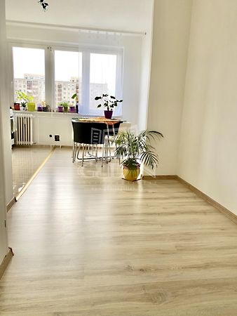 Eladó lakás Szolnok 12. kép