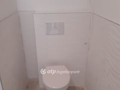 Eladó lakás Veszprém 6. kép