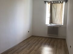 Eladó lakás Dunaújváros, Duna-part 2. kép