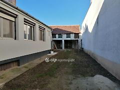Eladó ház Pécs 3. kép