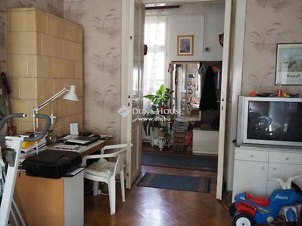 Eladó lakás Pécs 1. kép