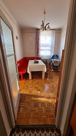 Eladó lakás Nyergesújfalu 1. kép