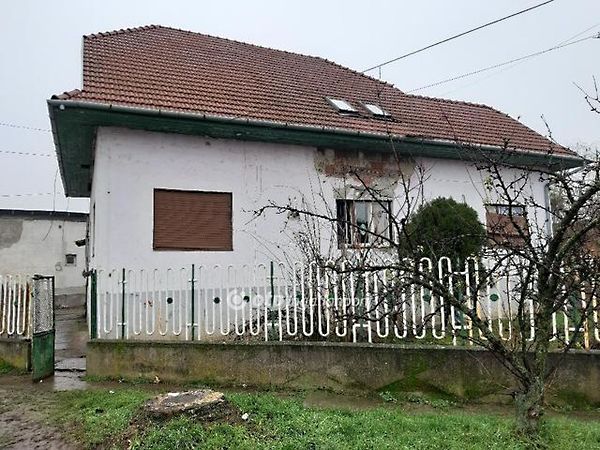 Eladó ház Hatvan 1. kép