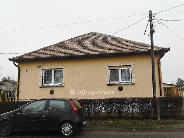 Eladó ház Hatvan 1. kép