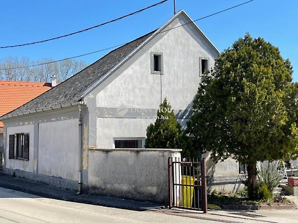 Eladó ház Aszófő 1. kép