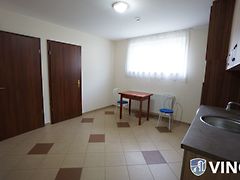 Kiadó lakás Győr, Nádorváros 3. kép