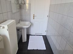 Eladó lakás Esztergom, Belváros 3. kép