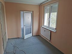 Eladó lakás Debrecen, Újkert 3. kép