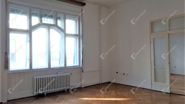 Eladó lakás Debrecen, Belváros 1. kép
