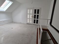 Eladó lakás Esztergom, Belváros 6. kép