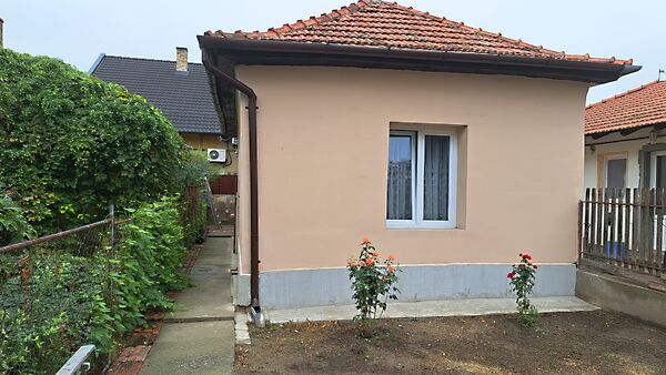 Eladó ház Szeged, Kecskés István-telep