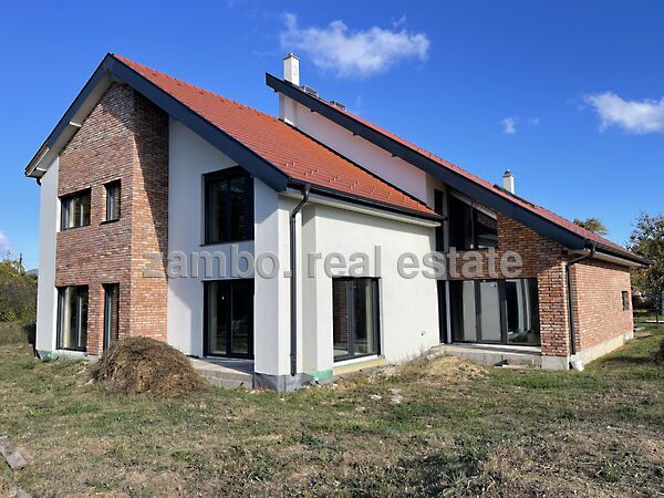 Eladó ház Budakalász, Rózsadomb 1. kép