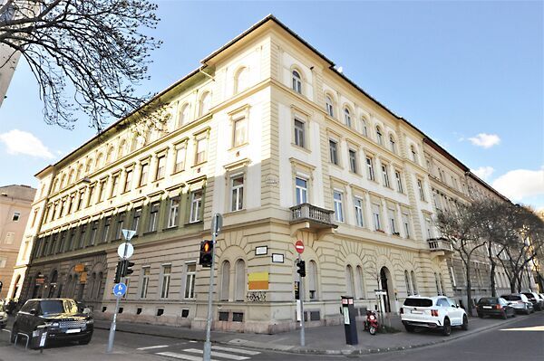 Eladó üzleti Budapest, II. kerület, Víziváros
