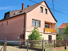 Eladó ház Soponya 2. kép