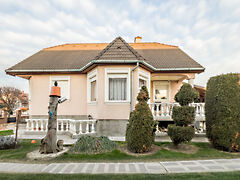 Eladó ház Dunakiliti