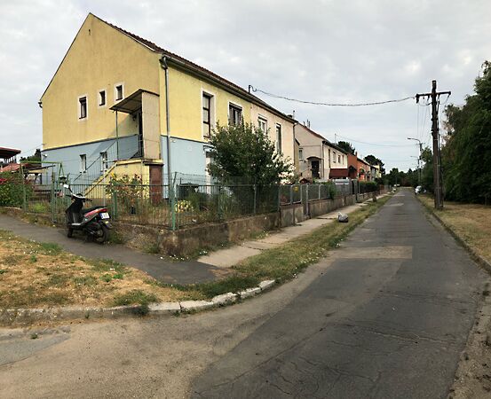 Eladó lakás Dunaújváros, Kertváros