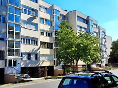 Eladó lakás Debrecen, Egyetemek