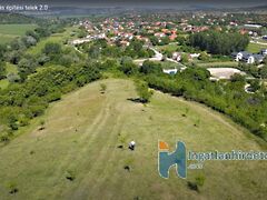 Eladó földterület Telki