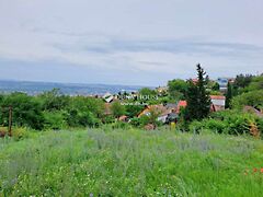 Eladó földterület Pécs