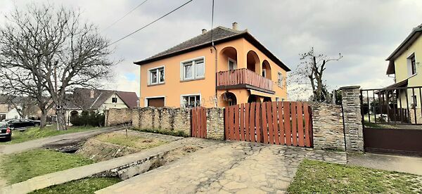 Eladó ház Szokolya