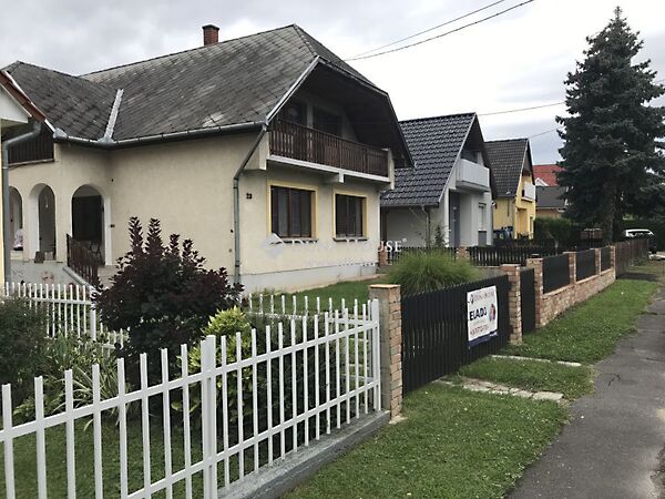 Eladó ház Keszthely
