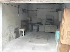 Eladó garázs Tatabánya, Dózsakert