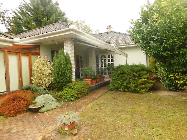 Eladó ház Balatonlelle