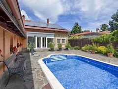 Eladó ház Majosháza