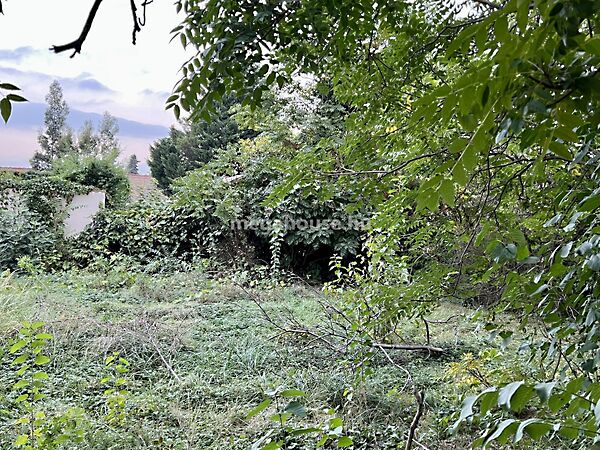 Eladó földterület Budaörs