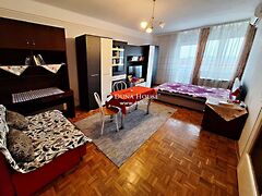 Eladó lakás Győr 2. kép