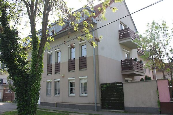 Eladó lakás Győr, Sziget
