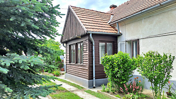 Eladó ház Gyulakeszi