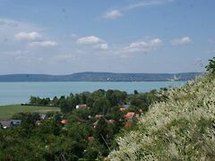 Eladó földterület Balatonkenese 2. kép