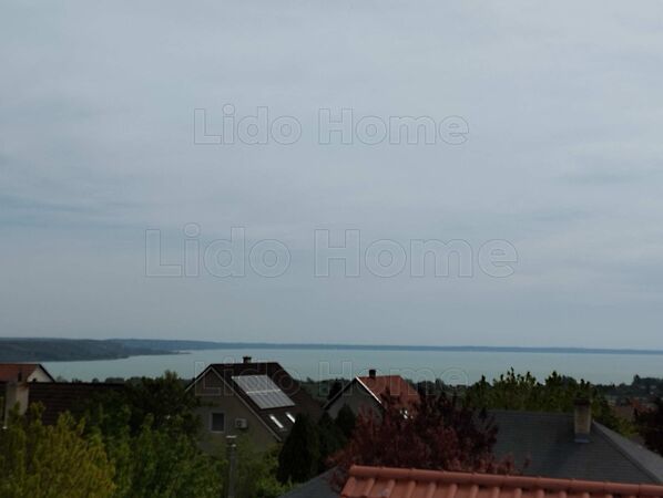 Eladó ház Balatonalmádi